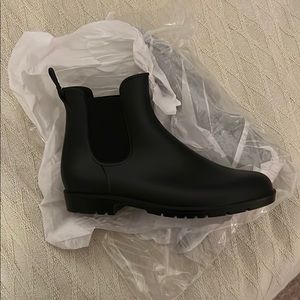 Black waterproof booties